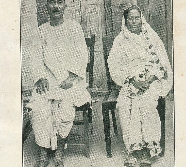 quint-hindi_2017-08_9f8b7488-91d2-49a3-b055-4037e8e63e32_Premchand with wife