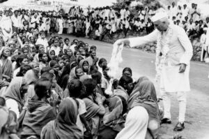 India Votes: The First General Elections Of 1951-1952.